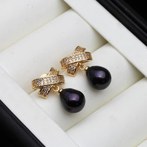 N Natural Freshwater Pearl Earrings