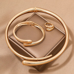Choker Necklace &Bangles& Ring Set